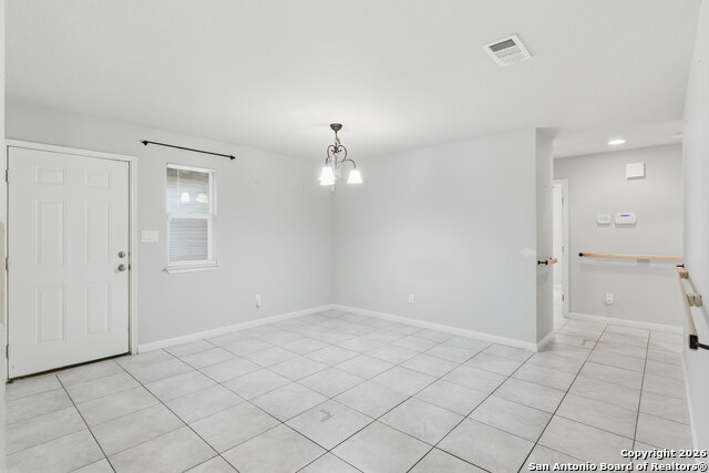 Image 12 of 31 For 572 Hillside