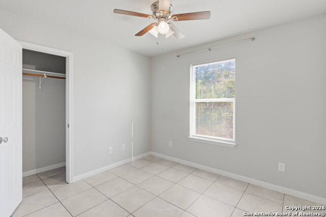 Image 21 of 31 For 572 Hillside