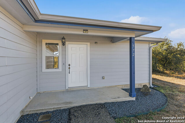 Image 3 of 31 For 572 Hillside