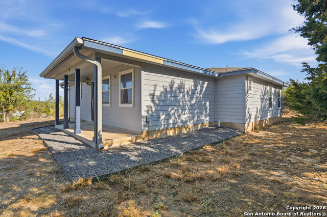 Image 30 of 31 For 572 Hillside