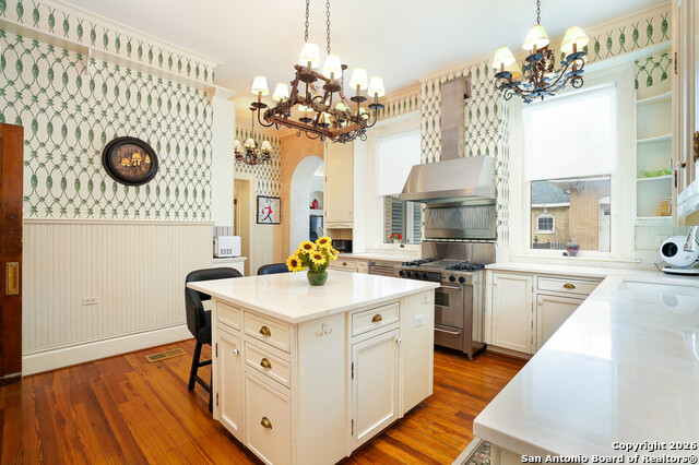 Image 18 of 49 For 501 French Pl W