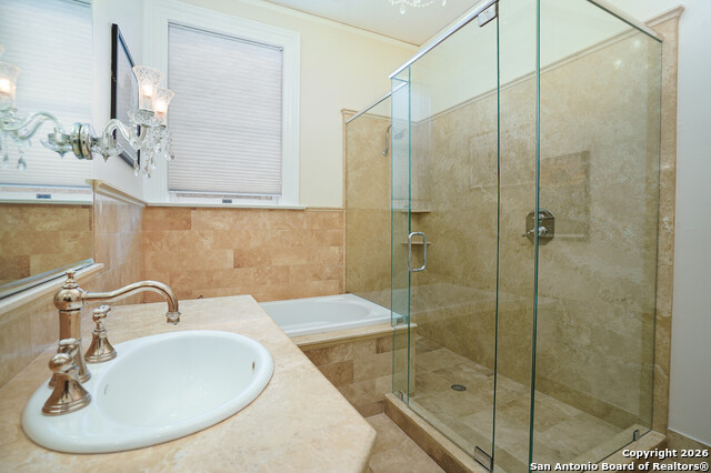 Image 22 of 49 For 501 French Pl W