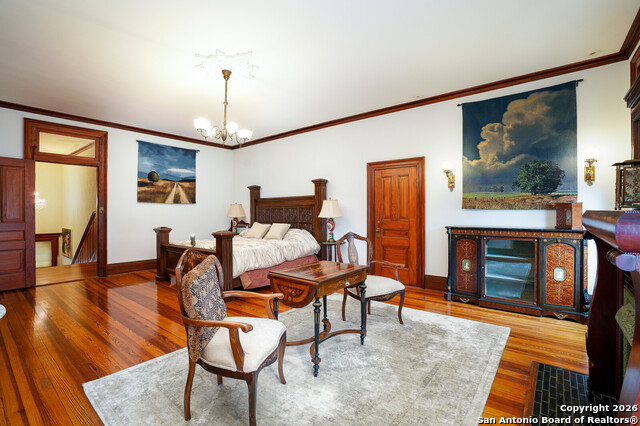 Image 28 of 49 For 501 French Pl W