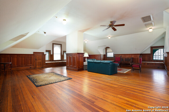 Image 37 of 49 For 501 French Pl W