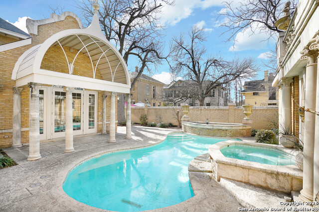 Image 49 of 49 For 501 French Pl W