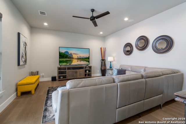 Image 15 of 47 For 23018 Casey Canyon