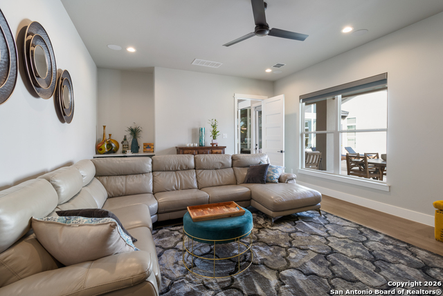 Image 16 of 47 For 23018 Casey Canyon