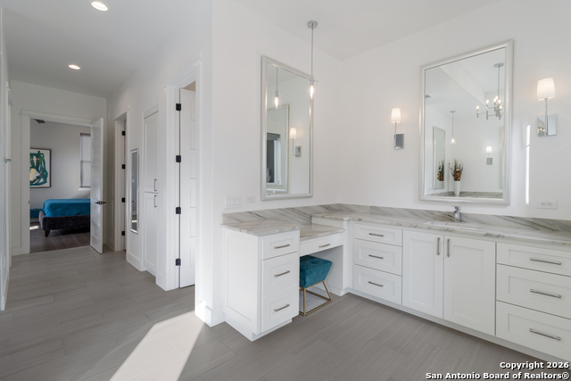 Image 22 of 47 For 23018 Casey Canyon