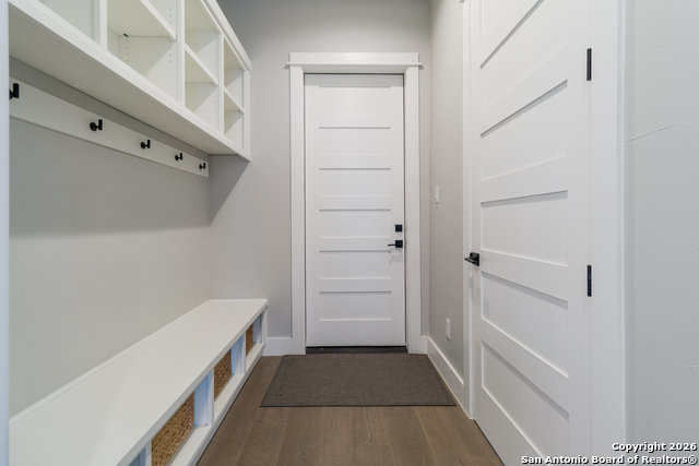 Image 27 of 47 For 23018 Casey Canyon