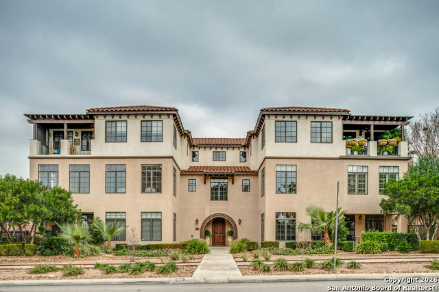 Image 10 of 44 For 127 Burr Rd  1