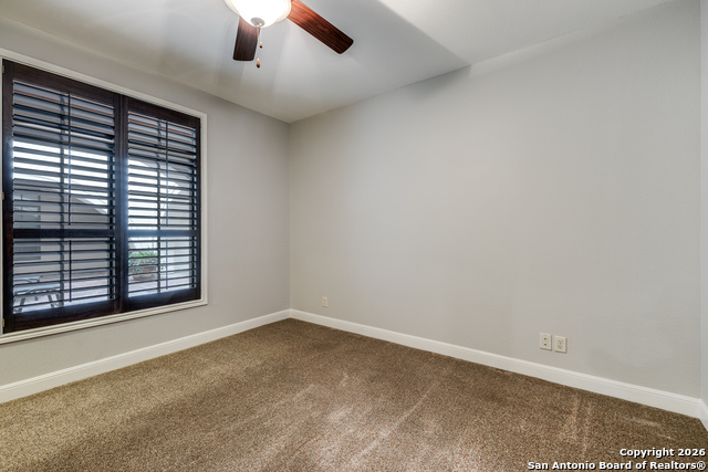 Image 30 of 44 For 127 Burr Rd  1