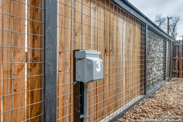 Image 35 of 44 For 127 Burr Rd  1