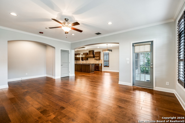 Image 6 of 44 For 127 Burr Rd  1