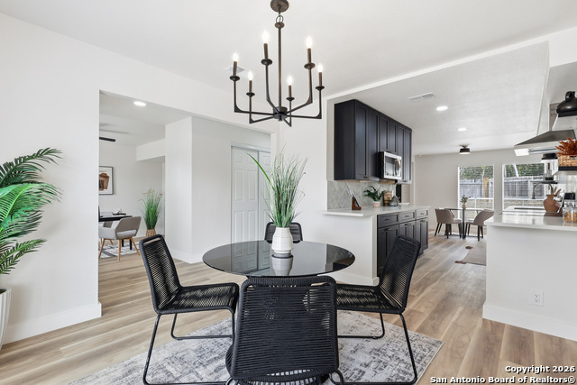 Image 10 of 38 For 15726 Timberway