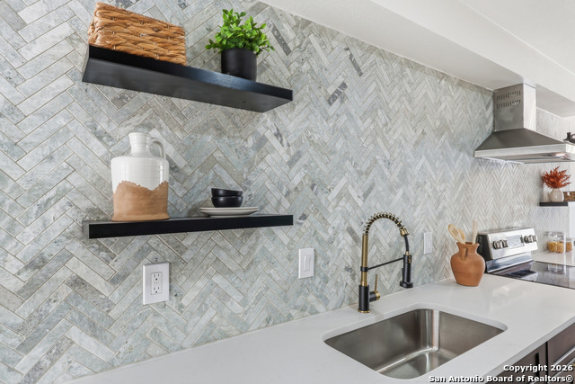 Image 15 of 38 For 15726 Timberway