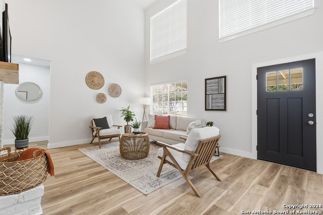 Image 21 of 38 For 15726 Timberway