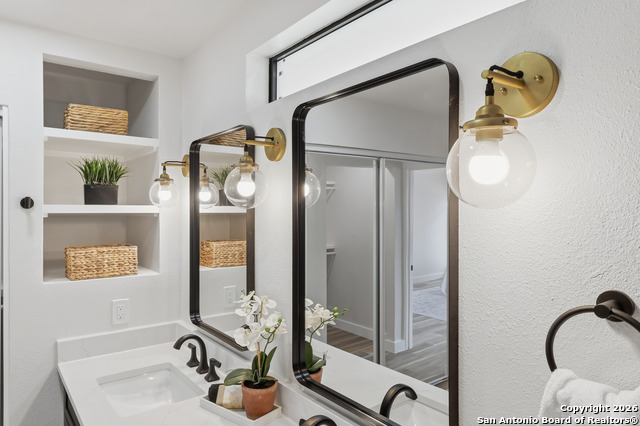 Image 26 of 38 For 15726 Timberway