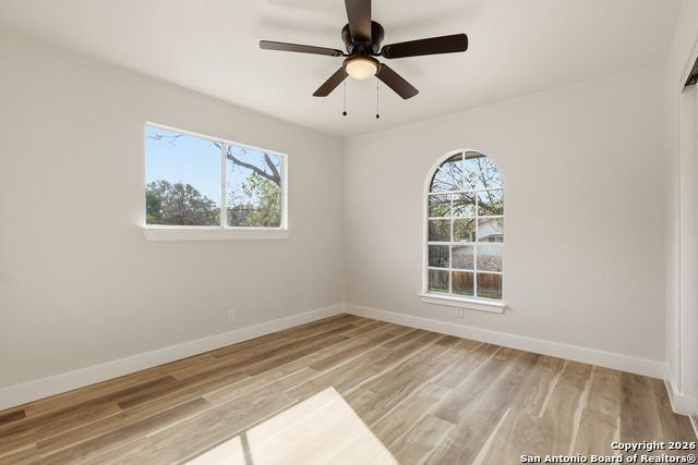 Image 29 of 38 For 15726 Timberway