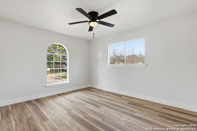 Image 30 of 38 For 15726 Timberway