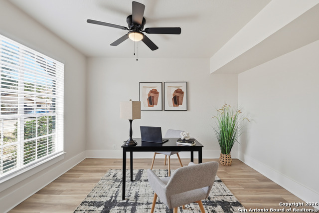 Image 6 of 38 For 15726 Timberway