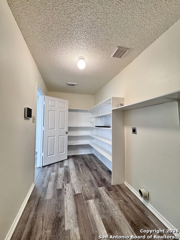 Image 11 of 27 For 9126 Centro Grande