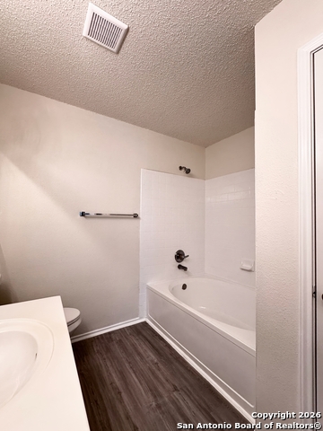 Image 21 of 27 For 9126 Centro Grande