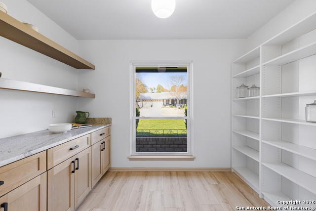 Image 15 of 45 For 626 Fawndale Ln