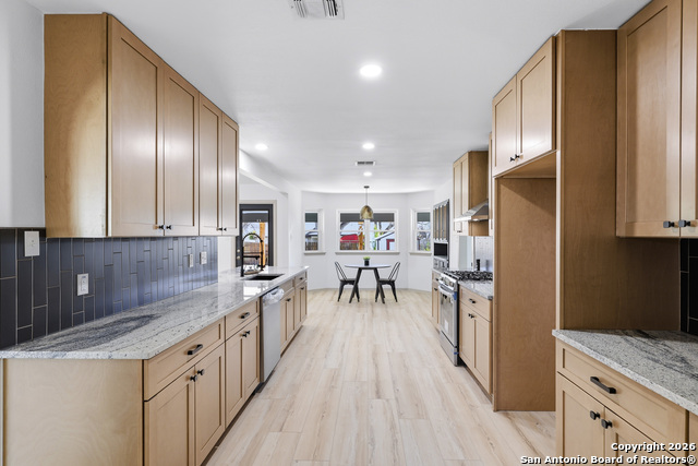 Image 17 of 45 For 626 Fawndale Ln