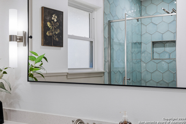 Image 23 of 45 For 626 Fawndale Ln