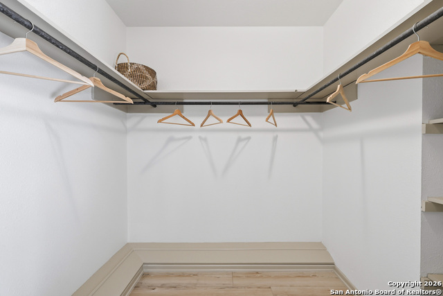 Image 27 of 45 For 626 Fawndale Ln