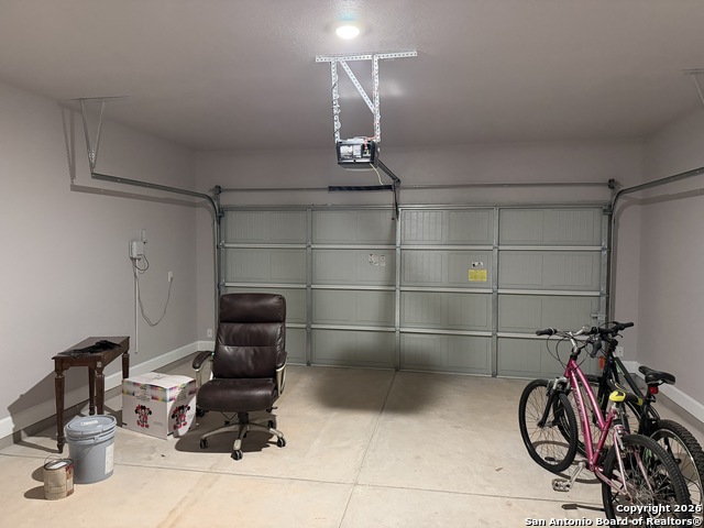 Image 20 of 36 For 148 Acorn Cir