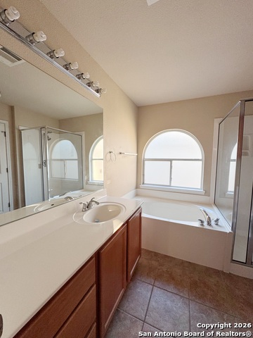 Listing photo id 15 for 6730 Biscay Harbor