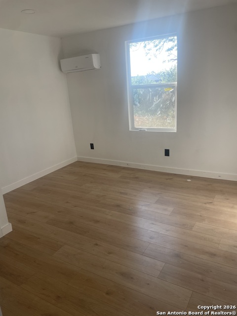 Image 13 of 27 For 3114 Saturn  