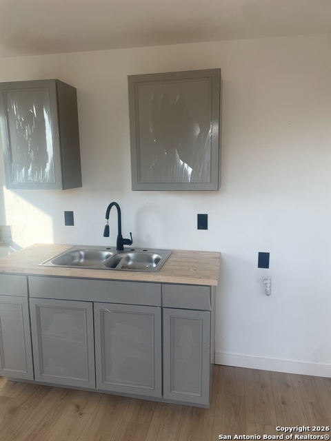 Image 14 of 27 For 3114 Saturn  