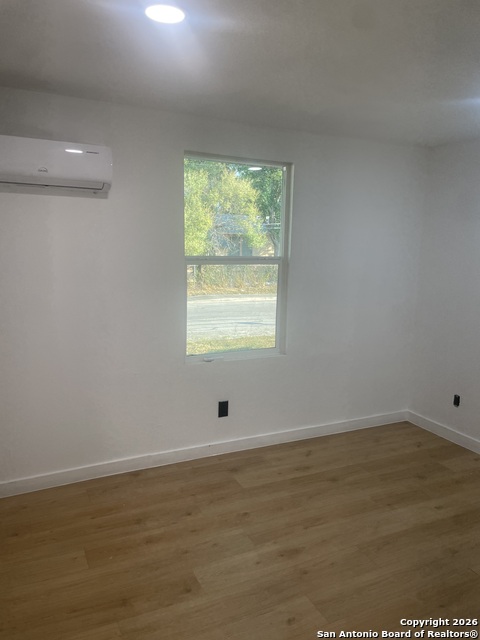 Image 17 of 27 For 3114 Saturn  