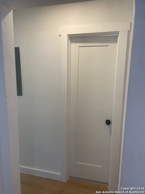 Image 21 of 27 For 3114 Saturn  