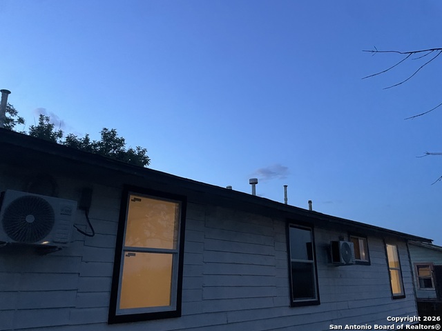 Image 4 of 27 For 3114 Saturn  