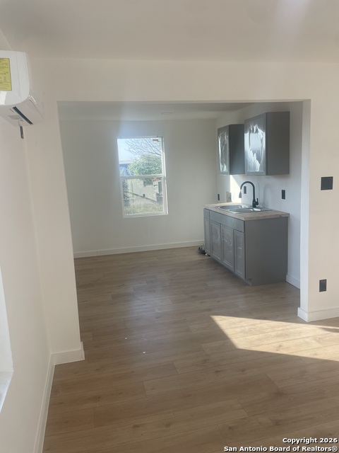 Image 9 of 27 For 3114 Saturn  