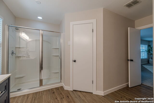 Image 22 of 33 For 1947 Queen Victoria