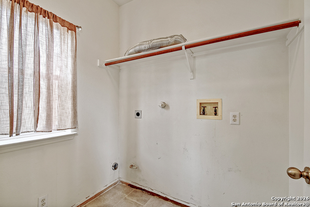 Image 12 of 23 For 6407 Jade  