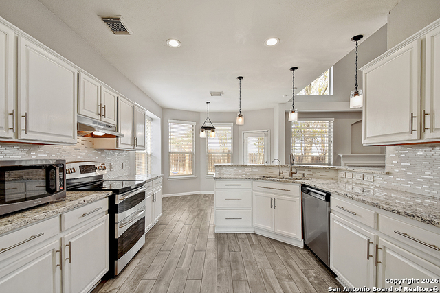 Image 2 of 23 For 6407 Jade  