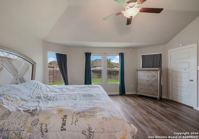 Image 10 of 18 For 1625 Pitcher Bend