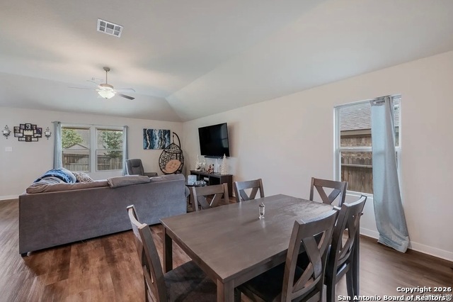 Image 3 of 18 For 1625 Pitcher Bend