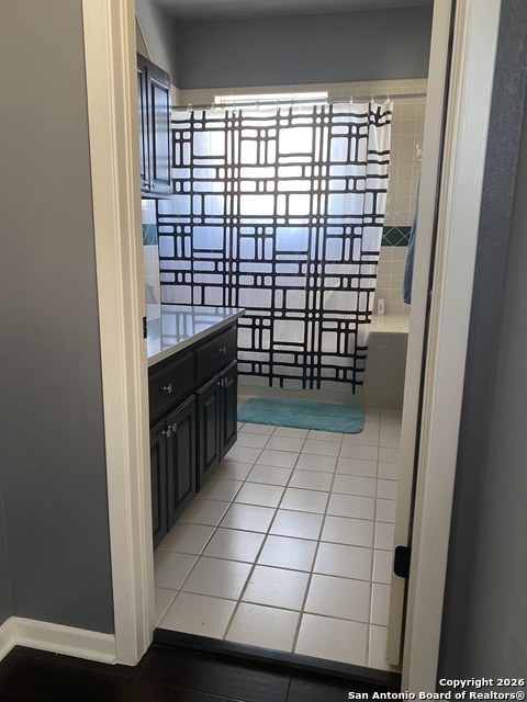 Image 33 of 48 For 32010 Oak Ridge