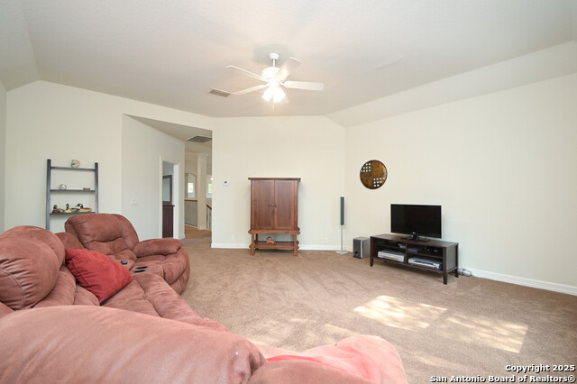 Image 14 of 38 For 4630 Grass Fight