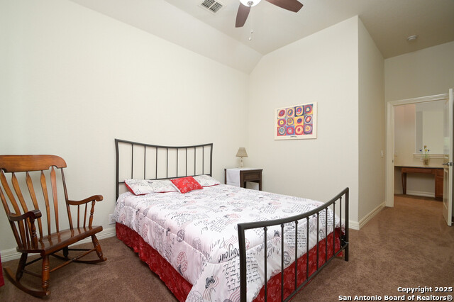 Image 22 of 38 For 4630 Grass Fight