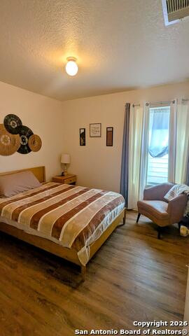 Listing photo id 7 for 1334 Sunbend