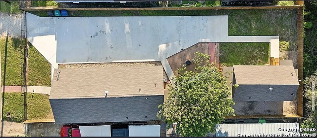 Image 21 of 21 For 1006 Center  