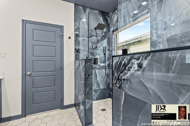 Image 18 of 21 For 3306 Junction Bay