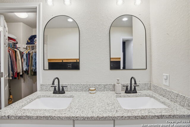 Image 27 of 59 For 5726 Chestnut Xing